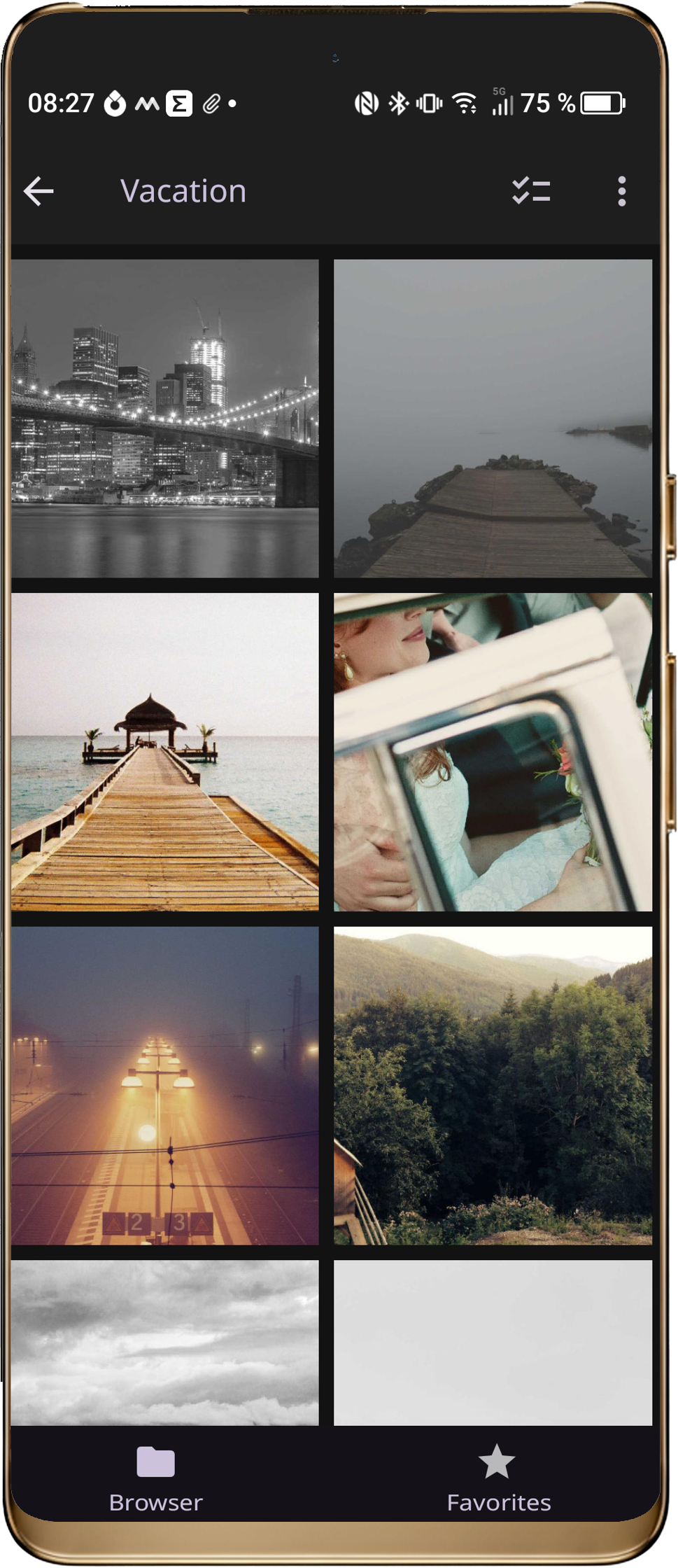 MEDIA FILE EXPLORER APP